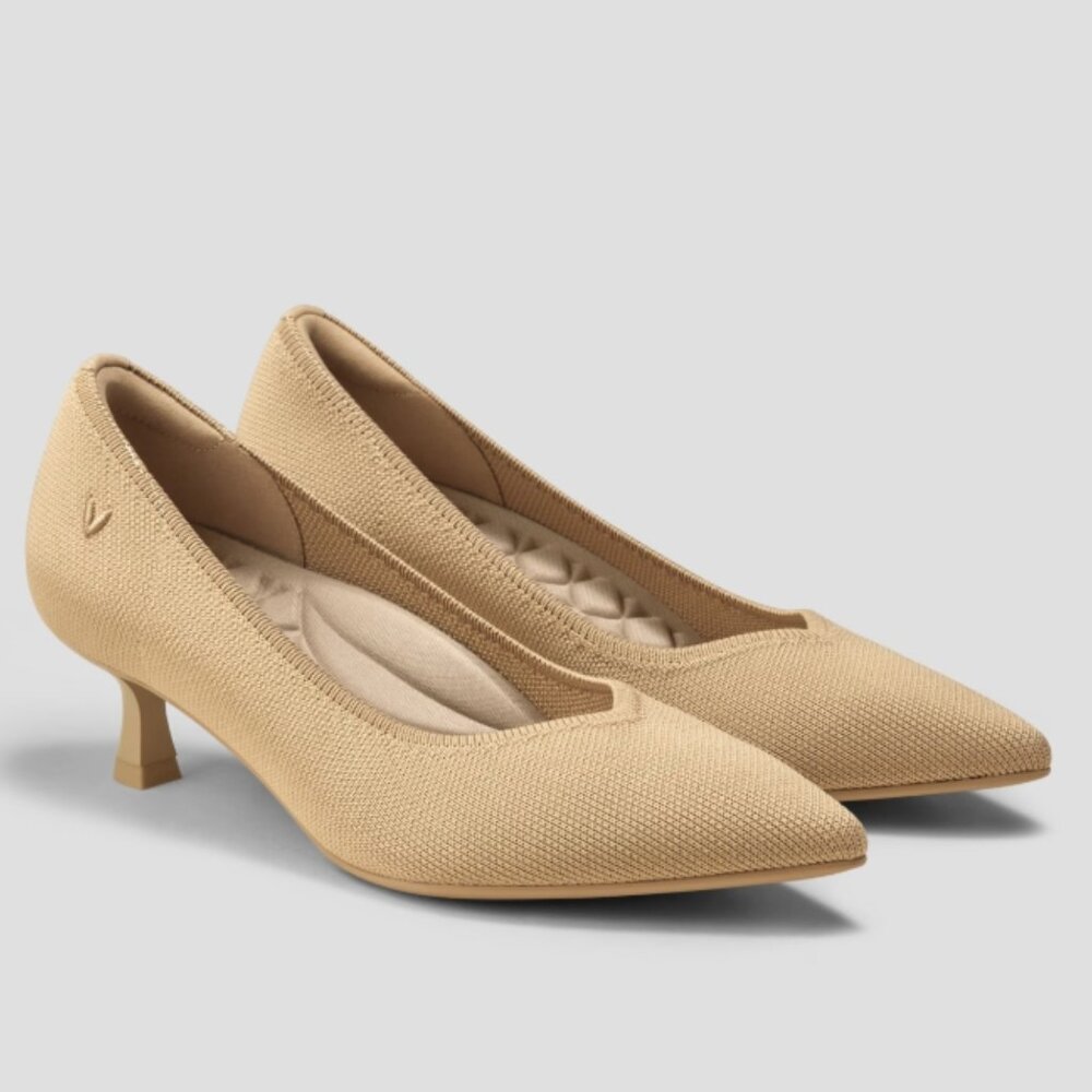 VIVAIA Pointed-Toe Kitten Heels (Scarlett) size 39.5/8.5 US‎ Brand New in a box